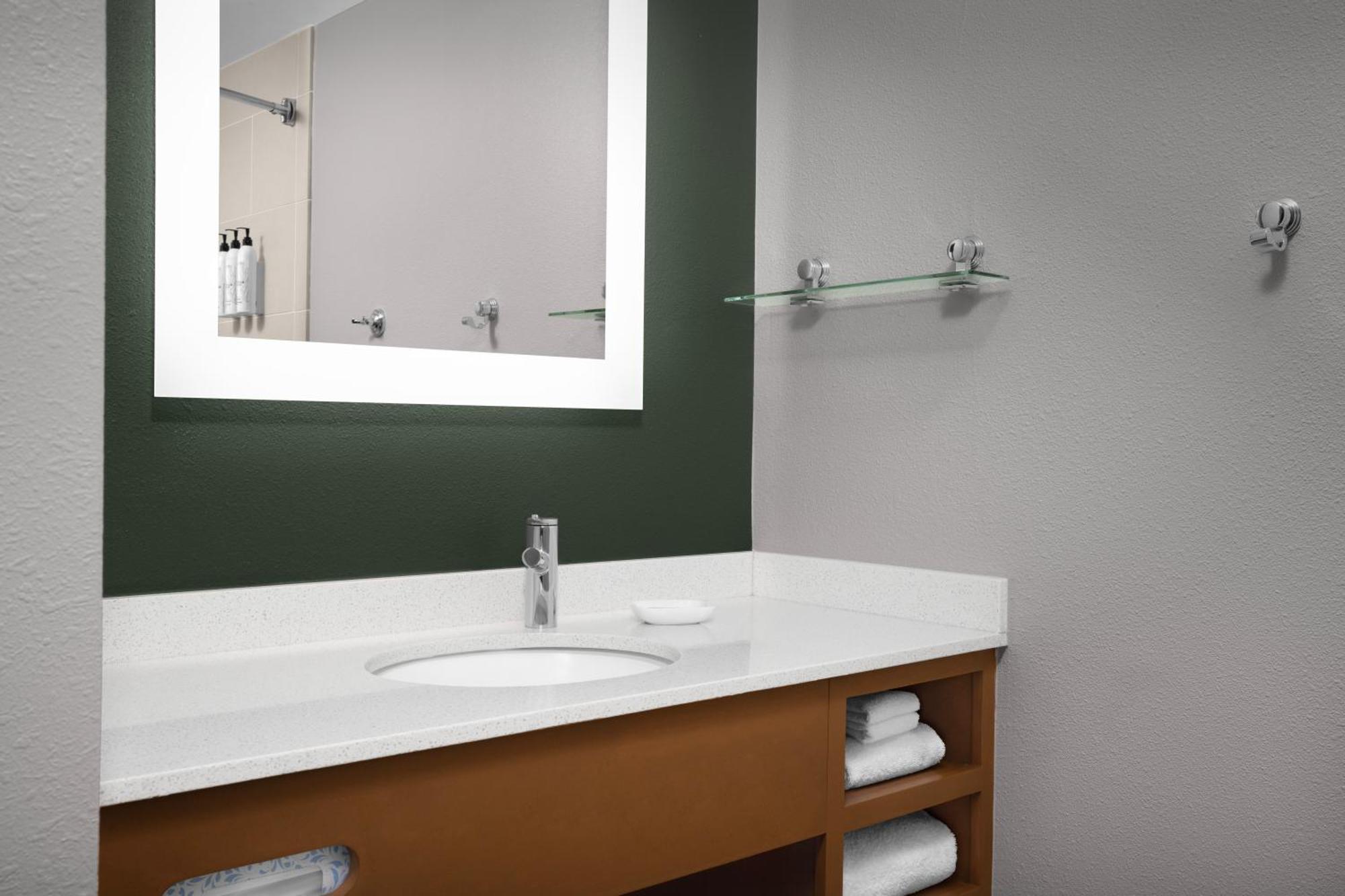 Springhill Suites By Marriott Savannah Downtown Historic District Bilik gambar